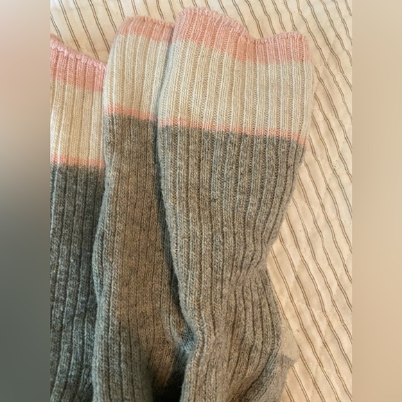 2 pairs warm thermal socks grey pink white - Picture 6 of 7
